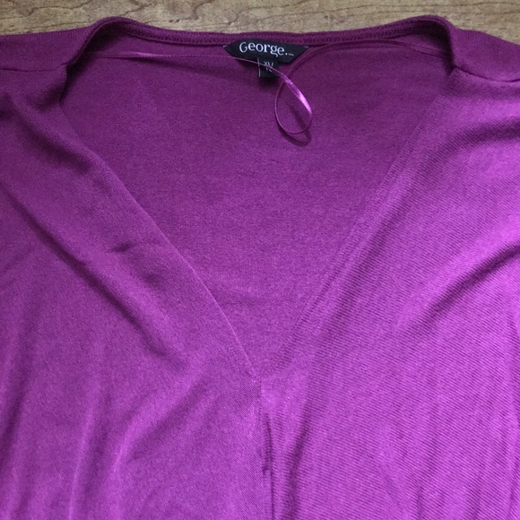 👚George Sweater👚 - Picture 2 of 4